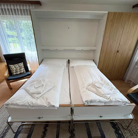 Royal 32, Untere Maressenstrasse 12 Apartman *