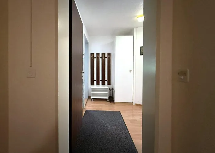 Royal 32, Untere Maressenstrasse 12