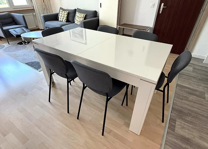 Royal 32, Untere Maressenstrasse 12 Διαμέρισμα *